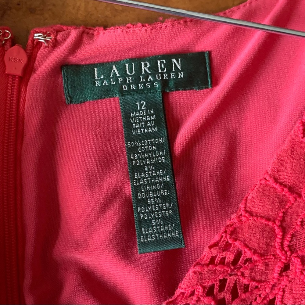 Ralph Lauren lace bodycon dress. Fully lined knee length. Size 12 - Picture 4 of 7
